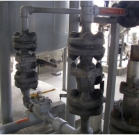 石化厂管线法兰螺栓采精蜡防蚀(1)