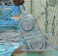 海洋公园钢构吊锁基础采精蜡防蚀(3)